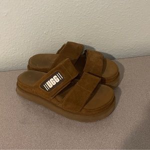 Women’s UGG Greer logo slides size 7